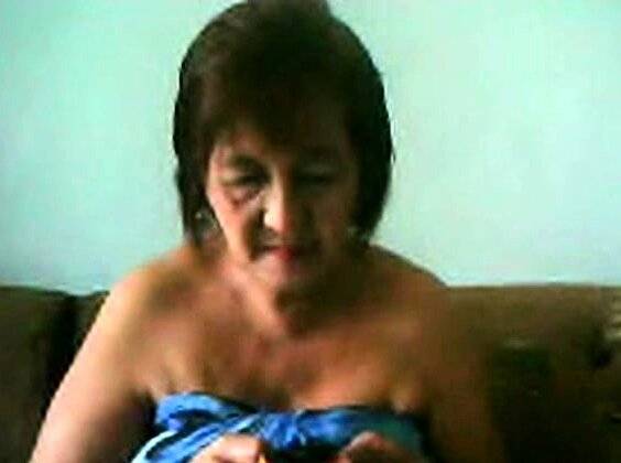 Fat Granny Asian lady on cam showing goods on cam on girlsasian.net