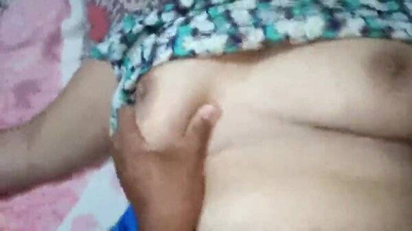 Asian Ngewe Stw Bersarung Crot Dimemek on girlsasian.net
