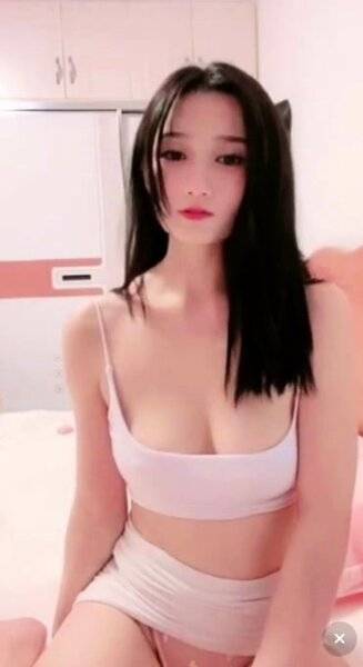 Japanese teen hardcore masturbating at Asian chatroom - Japan on girlsasian.net