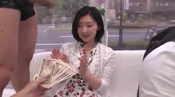 Asian amateur babe fucks for cash - Japan on girlsasian.net