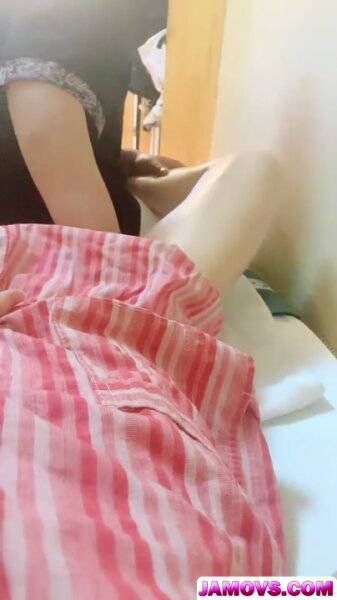 Asian masseur rubs clients clit and inserts her a sex toy - China on girlsasian.net