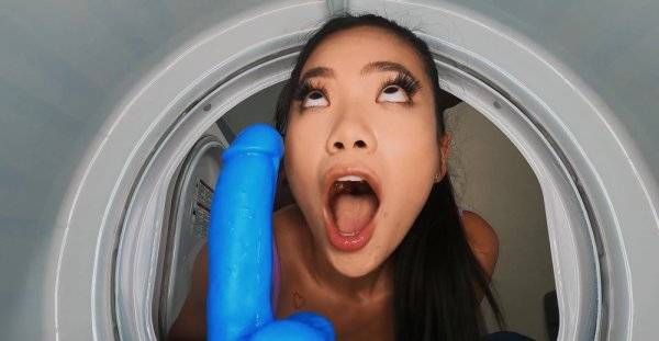 Appealing Asian with p***e forms lets chubby ass ebony mom make out with her on girlsasian.net