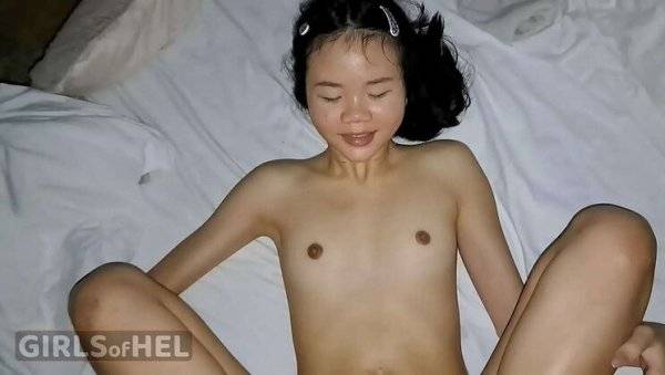 Quick Sex in College Dorm with Petite Asian Girl - Japan on girlsasian.net