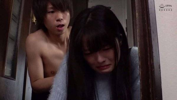 Asian Siblings Hookup in Bedroom - Japan on girlsasian.net