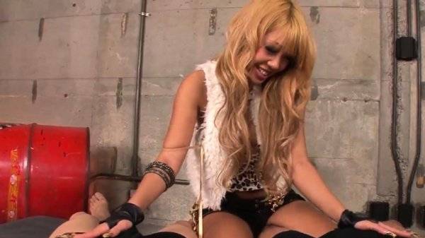 Blonde Runa Anzai providing top asian blowjob in threesome - Japan on girlsasian.net