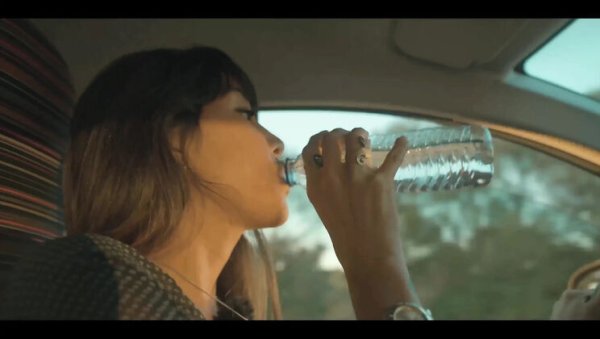 DaringKiara's Car Fingering Solo in Countryside - Amateur Asian Goddess Masturbates in 4K HD - Britain on girlsasian.net