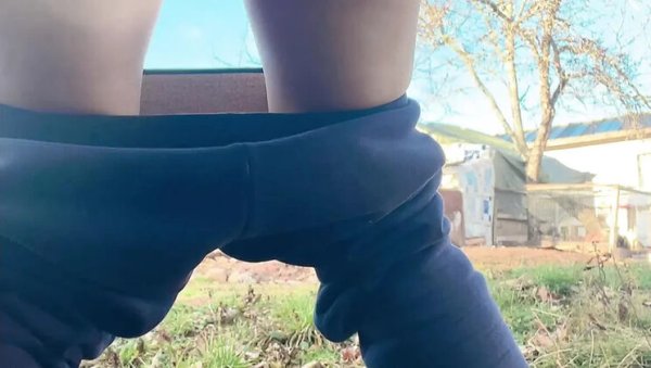 Petite Hana Cute Asian Teen Pissing Pussy View From Behind - Britain on girlsasian.net