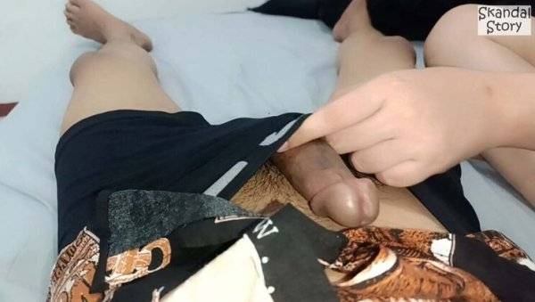 Stepsister's Naughty Hands Love Giving Blowjobs - Asian Teen Deep Throat Fun - Japan - Indonesia on girlsasian.net