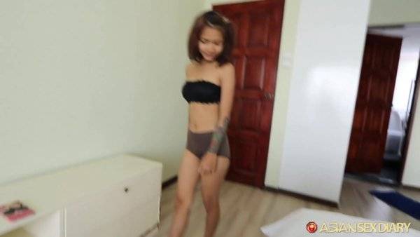 Smoking Hot Asian With Small Everything On Asian Sex Diary on girlsasian.net