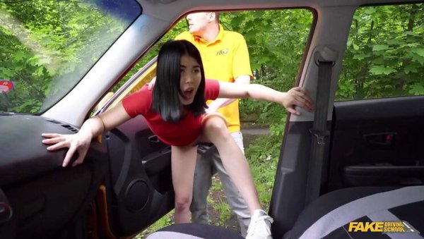 Asian Babe Sucks Cock in Car - Fake Driving School Porn with Kristof Cale & Lady Dee on girlsasian.net