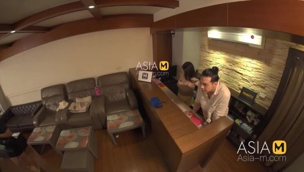 Wu Qian Qian at the Super Horny Asian Massage Parlor on girlsasian.net