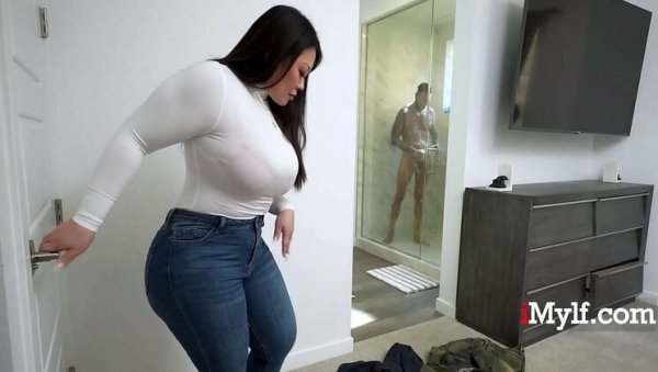 Asian MILF Tokyo Leigh Finds Homeless Man With Big Dick, Washes Him Then Fucks Hard - city Tokyo on girlsasian.net
