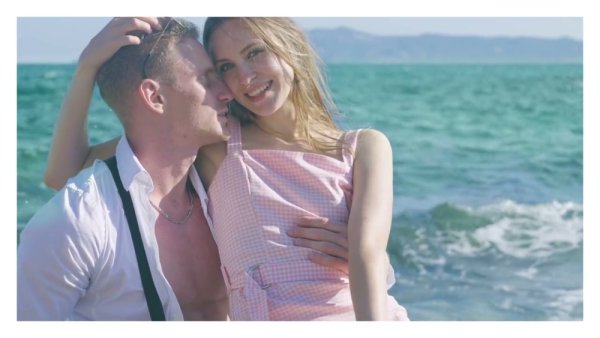 Blonde lover shares passionate beachside kisses and intimate 69 with her partner - Russia on girlsasian.net