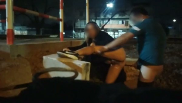 Blonde Argentinian woman exposes herself barefoot on city streets under streetlights - Argentina on girlsasian.net