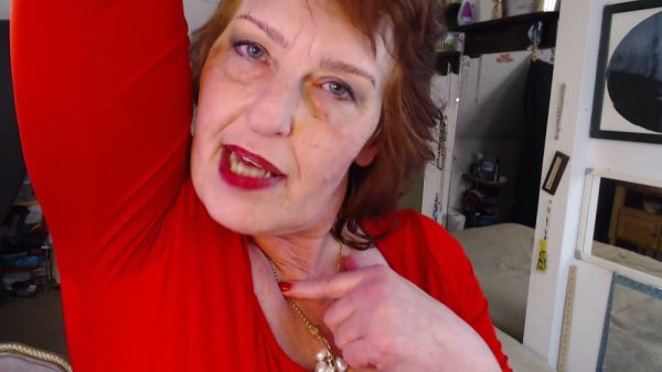 Redheaded PAWG spreads wide for an intimate ass worship session on girlsasian.net