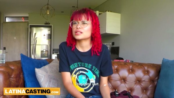 Colombian redhead in glasses seduces during a fake college casting session - Colombia on girlsasian.net