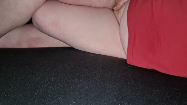 Caro the full-figured German amateur bares her lower body in a red shirt - Germany on girlsasian.net